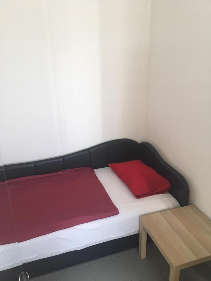 Tocc Apartman Gyal Экстерьер фото