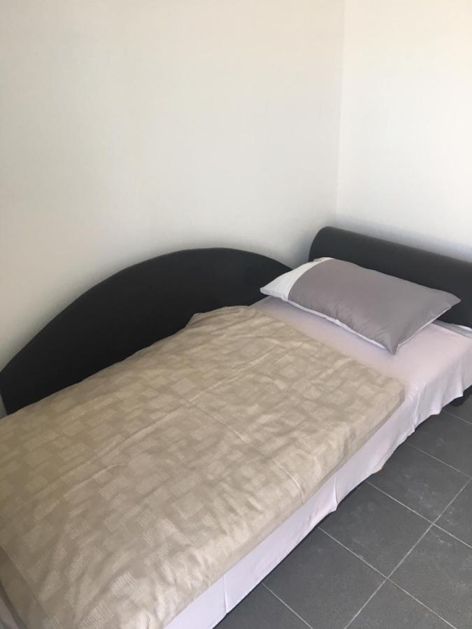 Tocc Apartman Gyal Экстерьер фото