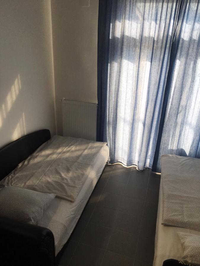 Tocc Apartman Gyal Экстерьер фото