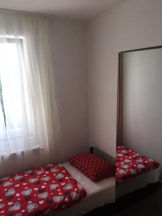 Tocc Apartman Gyal Экстерьер фото