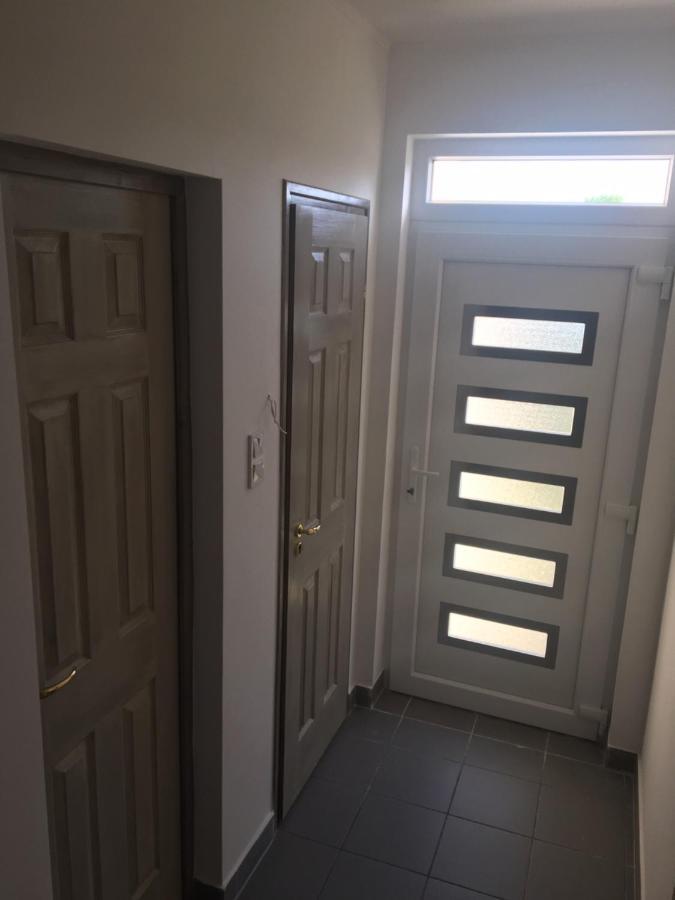 Tocc Apartman Gyal Экстерьер фото