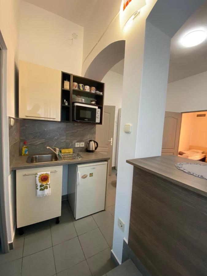 Tocc Apartman Gyal Экстерьер фото