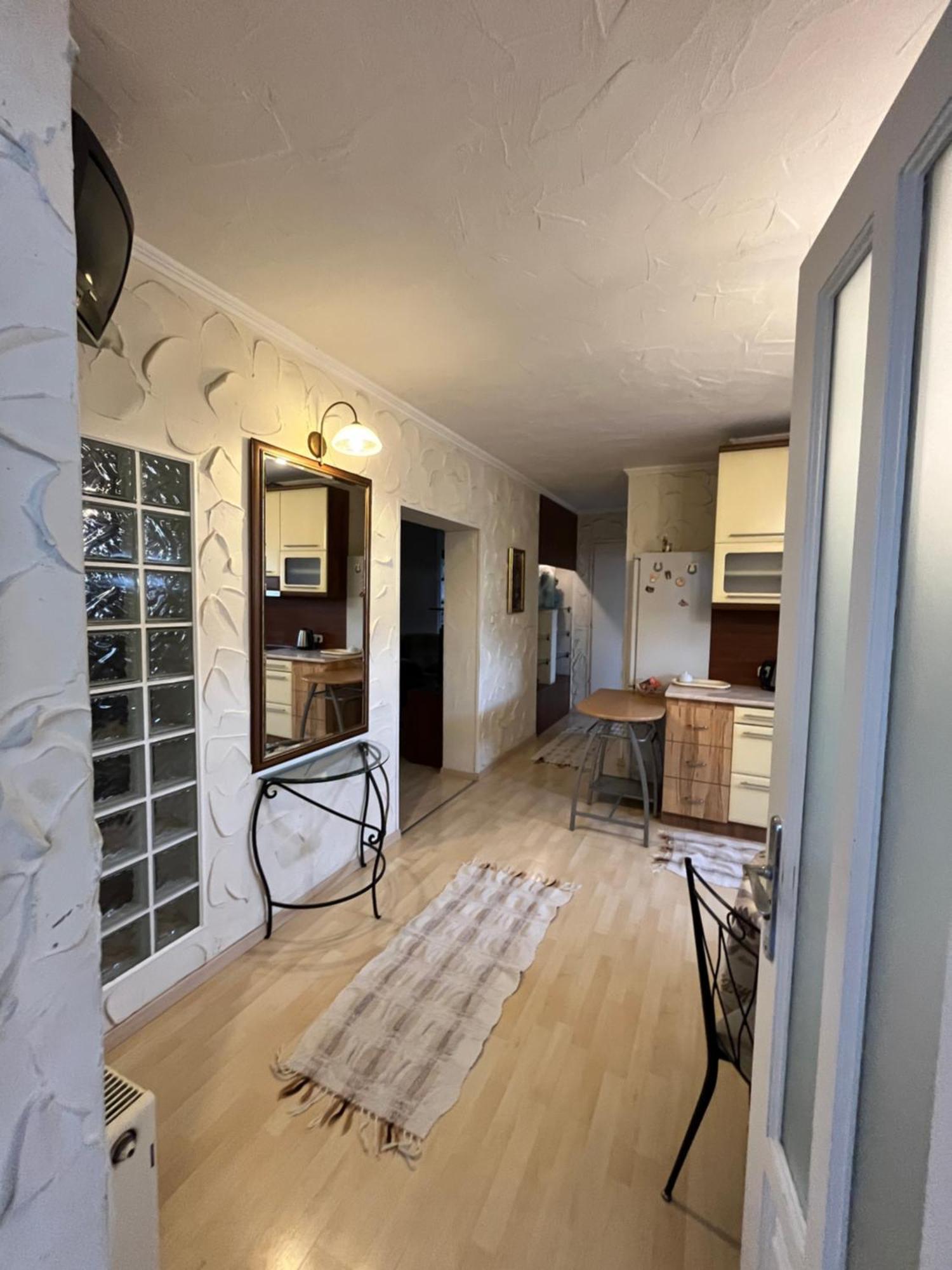 Tocc Apartman Gyal Экстерьер фото
